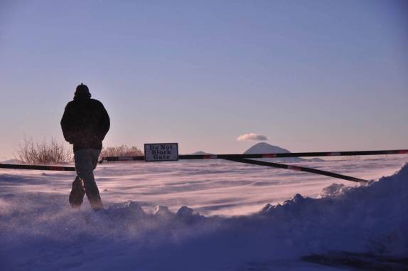 Enfrentando a neve e o frio no Mesa Verde National Park, no Colorado, nos Estados Unidos